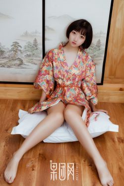 女黑侠黄莺